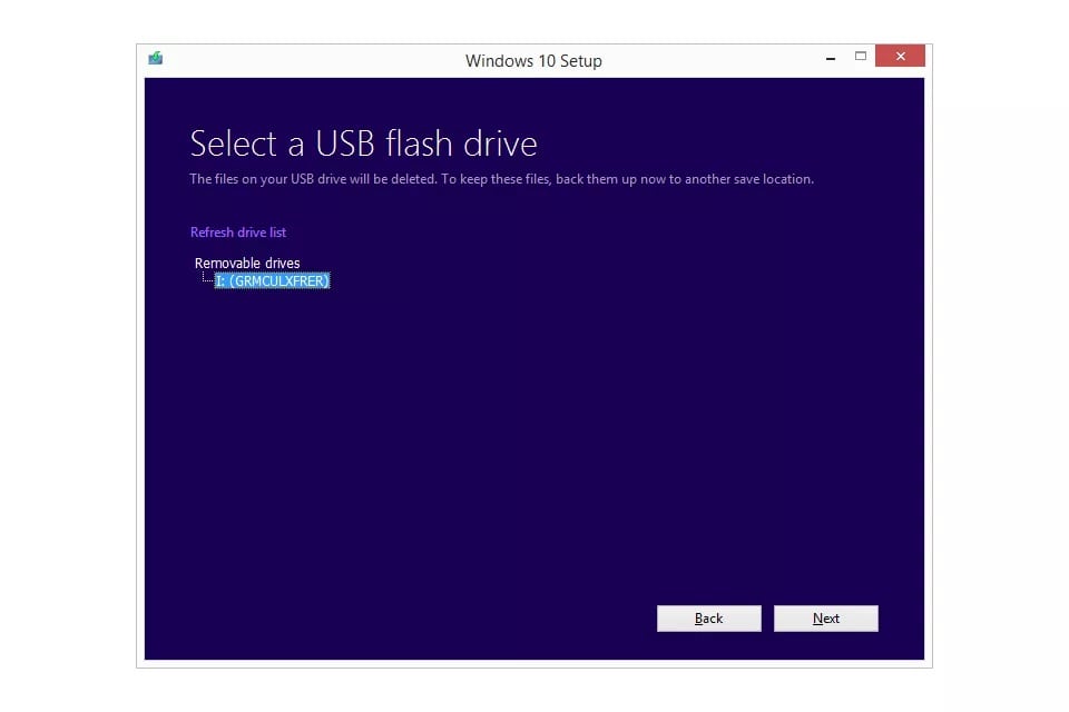 صورة لـ كيفية تنزيل صورة ISO لنظام التشغيل Windows 10 لـ USB أو قرص DVD | windows-10-setup-usb-flash-drive-5b69a88c46e0fb002554dcdb-min