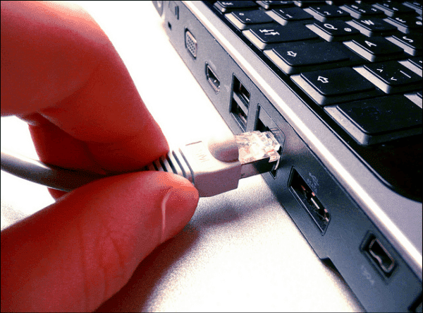 صورة لـ مجموعة من البرامج من أجل مراقبة استهلاك الانترنت على الكمبيوتر | monitor-bandwidth-usage-DzTechs