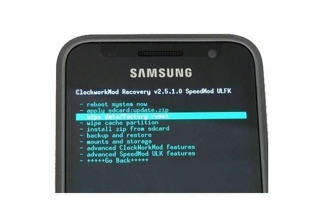 صورة لـ خطوات يجب القيام بها قبل تحديث هاتفك الأندرويد لتجنب المشاكل | reset-hard-samsung_i9000_keys-DzTechs