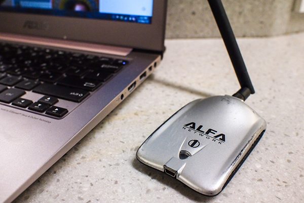 صورة لـ شرح لكيفية استقبال شبكة الواي فاي البعيدة وإعادة بثها في منزلك بدون راوتر | Alfa-U036H-1400x1050