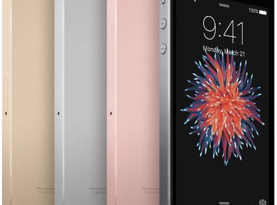 صورة لـ كشفت آبل رسمياً عن الهاتف الجديد آيفون SE في مقر الشركة ضمن أحداث مؤتمر آبل | iphone-SE