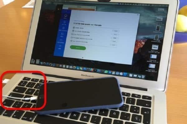 صورة لـ استعادة جميع أنواع الملفات المحذوفةمن الأيفون والأيباد من خلال iMyfone D-Back | 450_1000-DzTechs