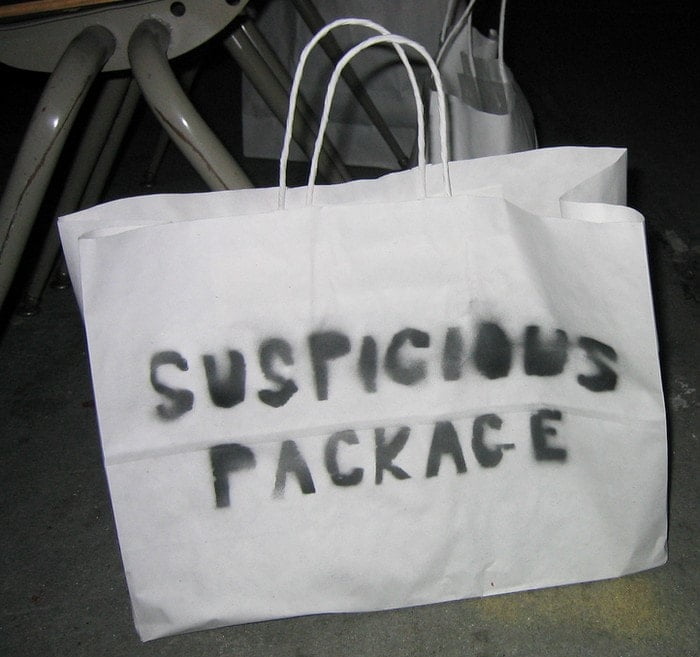 صورة لـ كيف يمكن للمستخدمين البقاء بشكل آمن عند التسوق على موقع eBay | eBay-Stock-DzTechs