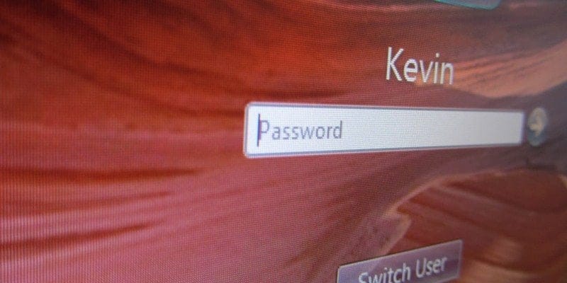 صورة لـ كيفية توليد كلمات سر قوية على الانترنت من الصعب كسرها | Passwords-Online-Featured-DzTechs