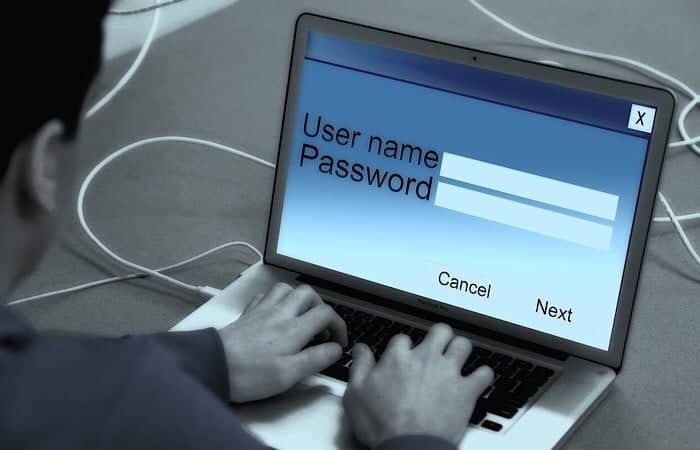 صورة لـ ميزة “الملء التلقائي” الخاصة ب “مدير كلمات المرور” المدمج في المتصفح تضر بك | news-password-manager-advertisers-stealing-DzTechs