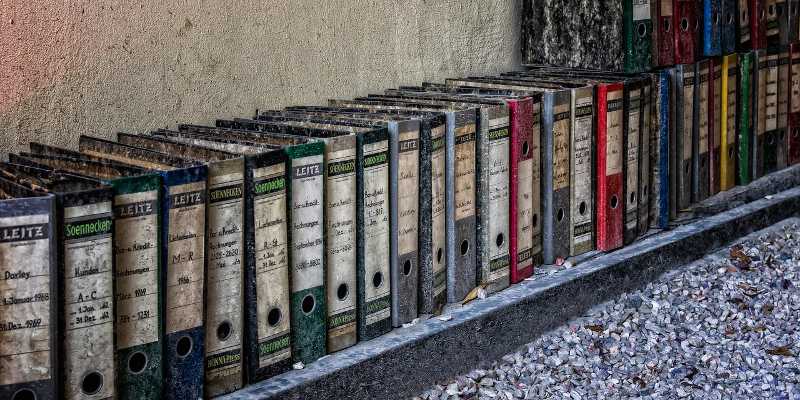 صورة لـ كيفية إنشاء مجلدات غير قابلة للحذف في Windows 10 | undeletable-folders-featured-DzTechs