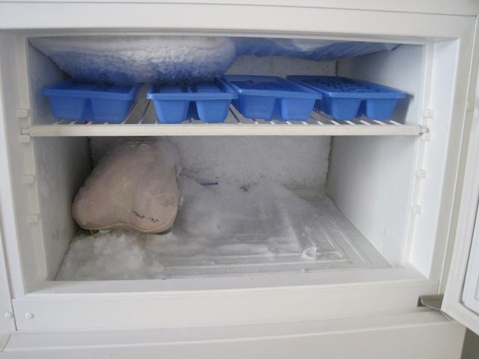 صورة لـ كيفية منع ارتفاع درجة الحرارة على جهاز Android الخاص بك | android-overheating-freezer-DzTechs