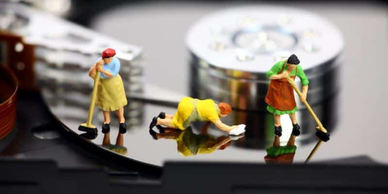 صورة لـ كيفية تحرير مساحة القرص على Windows 10 مع أداة Storage Sense | free-up-disk-space-windows-featured-DzTechs