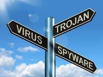 صورة لـ كيفية حماية هاتفك الذكي ضد برامج التجسس والاختراق | cell-phone-virus-malware-DzTechs