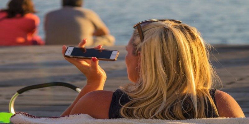 صورة لـ أفضل تطبيقات تحويل الكلام إلى نص لجعل الإملاء أسهل على Android | Speech-Featured-DzTechs