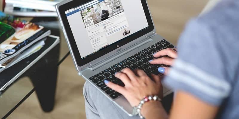 صورة لـ كيفية قبول أو رفض جميع طلبات الصداقة على موقع Facebook | faceboo-friend-request-accept-reject-DzTechs