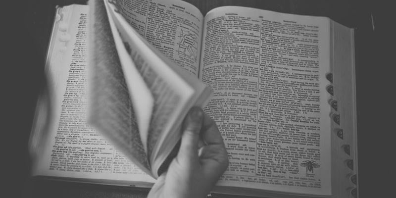 صورة لـ تخصيص تطبيق القاموس على نظام macOS | customize-dictionary-app-macos-hero-DzTechs