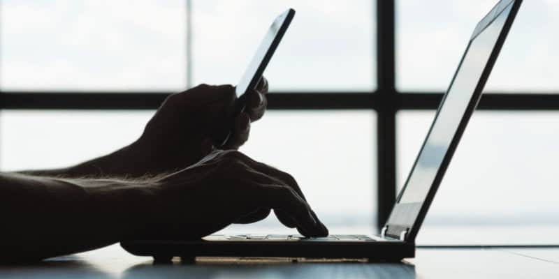 صورة لـ كيفية توليد رمز المُصادقة الثُنائية من سطح المكتب Linux | two-factor-authentication-generator-linux-featured-DzTechs