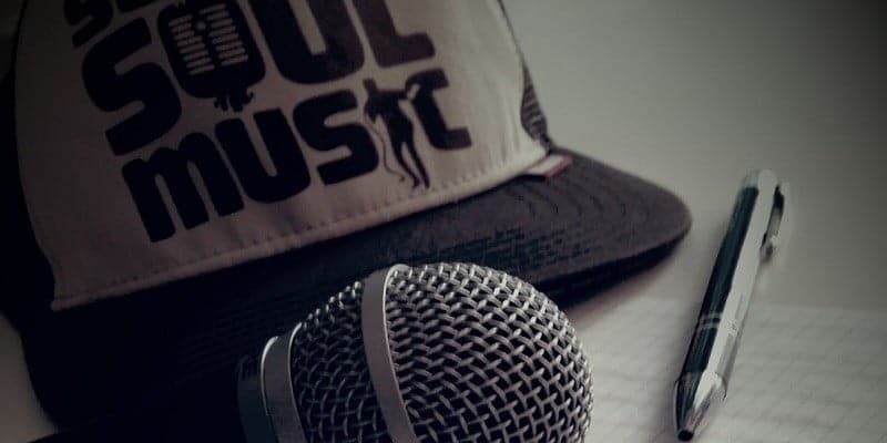 صورة لـ خمس طرق لتحويل الملفات الصوتية إلى نص بسهولة | Featured-Speech-Text-DzTechs