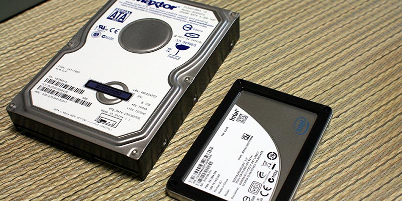 صورة لـ كيفية معرفة ما إذا كان نظام Windows الخاص بك لديه SSD أو HDD | hdd-or-ssd-featured-DzTechs