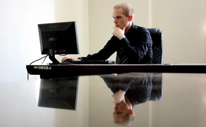 صورة لـ كم سيُكلف إنشاء مدونة WordPress ذاتية الاستضافة؟ | Professional-Blogging-DzTechs