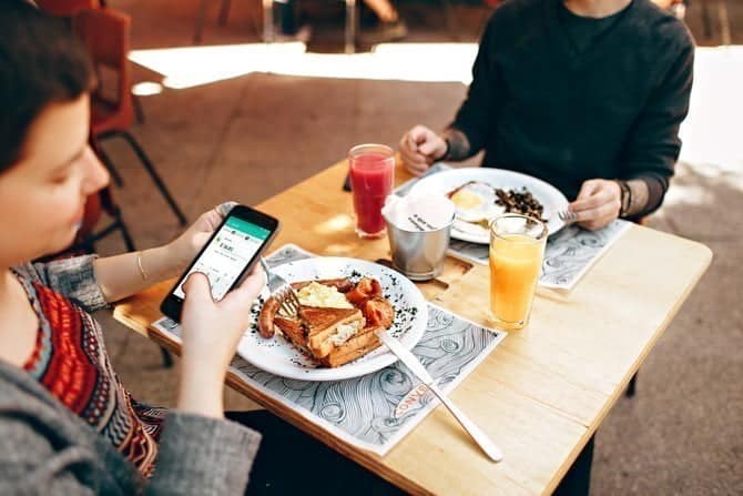 صورة لـ أفضل تطبيقات تقسيم الفواتير بين مجموعة من الأشخاص لنظامي Android و iOS | feature-split-DzTechs