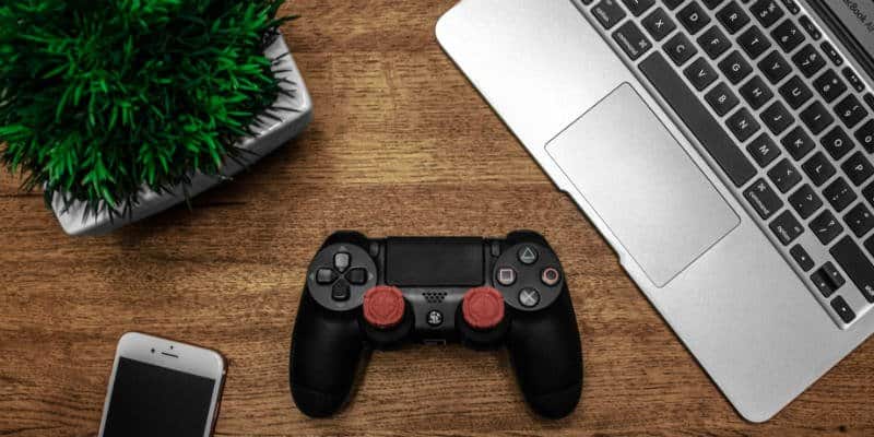 صورة لـ كيفية توصيل وحدة تحكم PS4 بجهاز Mac الخاص بك | ps4-controller-mac-feature-DzTechs