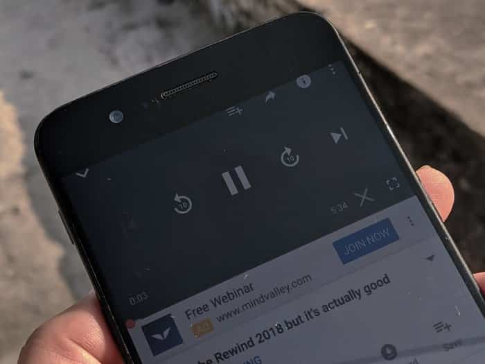 صورة لـ كيف إصلاح مشكلة عدم إختفاء أزرار عناصر التحكم على YouTube | youtube-button-controls-not-hiding-fi2_935adec67b324b146ff212ec4c69054f