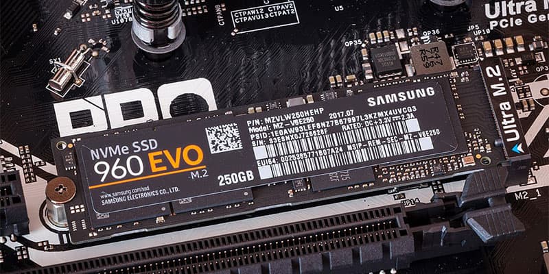 صورة لـ ما تحتاج لمعرفته حول محركات أقراص NVMe SSD | what-is-nvme-ssd-m-2-drive-connection-DzTechs