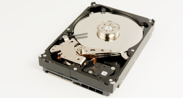 صورة لـ كيف تقرر ما إذا حان الوقت لجهاز كمبيوتر جديد | signs-computer-dying-hard-drive-DzTechs