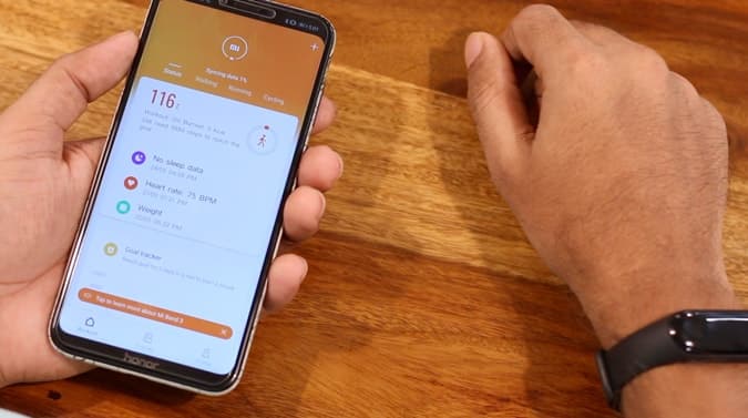 صورة لـ مُقارنة بين Honor Band 4 و Mi Band 3 – أيهما يحتوي على أفضل المميزات؟ | mi-fit-app-by-rohit-min-DzTechs