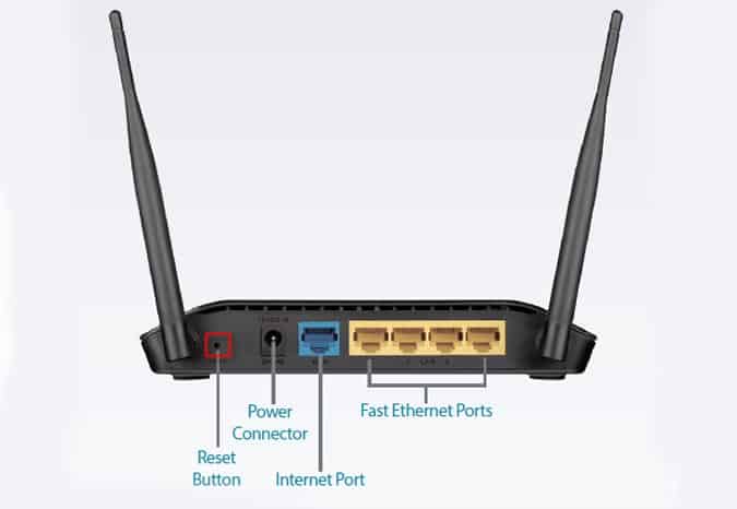 صورة لـ كيفية تعزيز شبكة Wi-Fi الخاصة بك باستخدام جهاز التوجيه القديم | reset_a_router_hardware_key-DzTechs