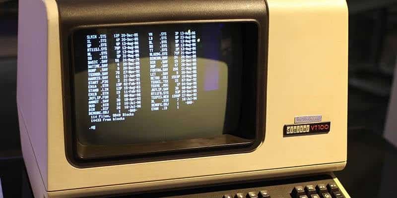 صورة لـ أفضل محاكيات Terminal لنظام التشغيل Windows 10 | 5-best-terminal-emulators-hero-800x400-min-DzTechs