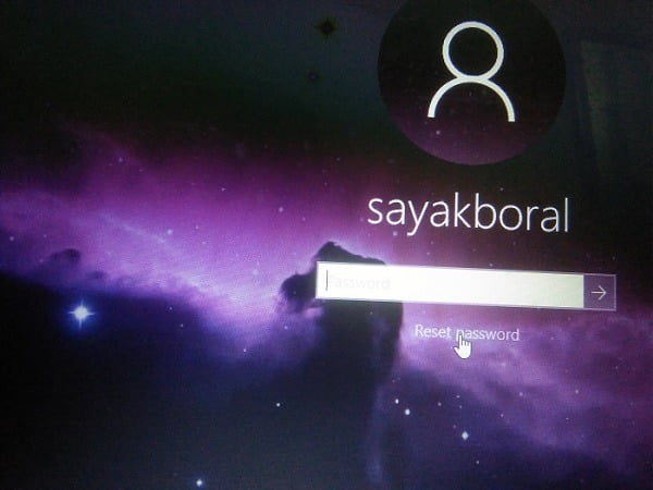 صورة لـ كيفية إنشاء قرص إعادة تعيين كلمة المرور في Windows 10 باستخدام محرك USB | Reset-password-min-DzTechs