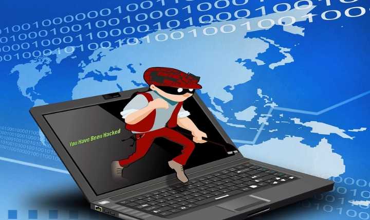صورة لـ ما هي ديدان الكمبيوتر ولماذا لا تزال خطرة | computer-worms-steal-data-min-DzTechs