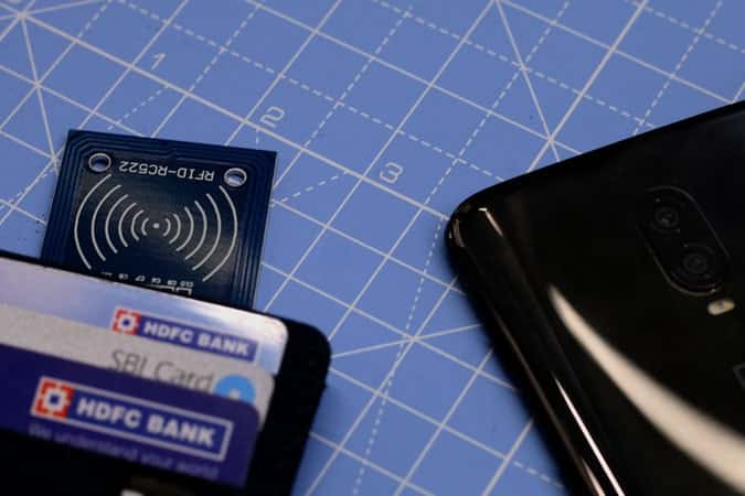 صورة لـ الاستخدامات المميزة لعلامات NFC التي لم تكن تعلمها | feature-NFC-min-DzTechs