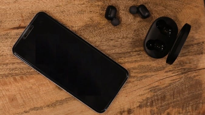 صورة لـ مراجعة لـ Redmi Airdots – سماعات Mi Airdots المحسنة | video-playing-min-DzTechs