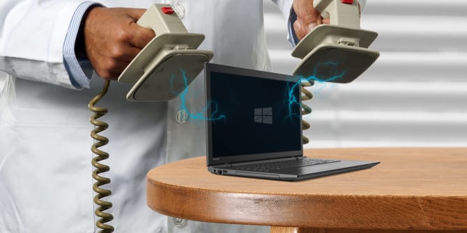 صورة لـ Windows 10 لا يقوم بالتمهيد؟ إصلاحات لتشغيل الكمبيوتر مرة أخرى | 1_windows-10-wont-boot-670x335-DzTechs