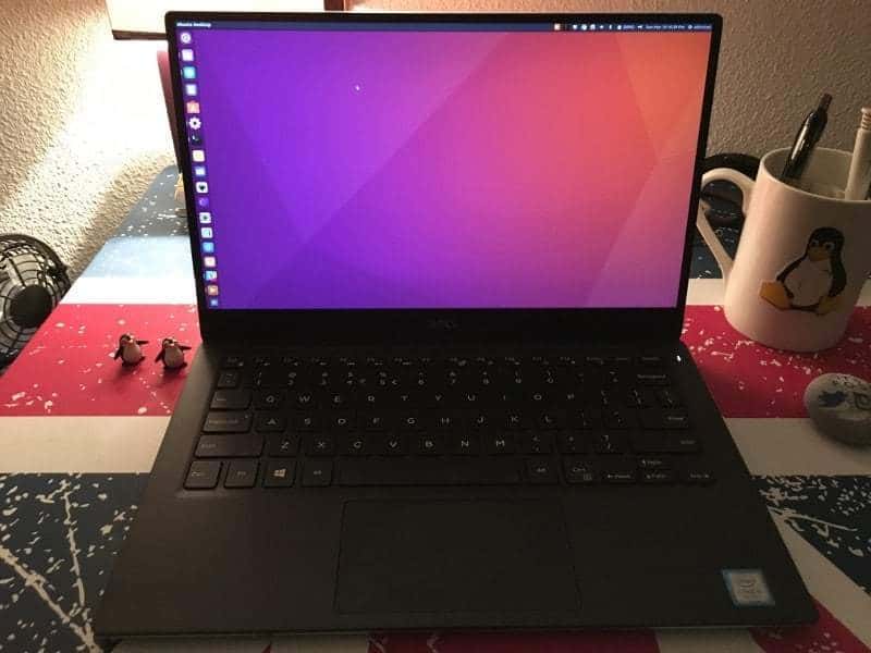 صورة لـ كيفية إصلاح لوحة المفاتيح لا تعمل في Ubuntu 18.04 بعد الترقية | Dell-XPS-13-Ubuntu-review-min-DzTechs