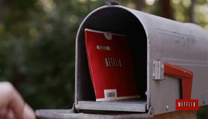 صورة لـ كيفية توفير المال على اشتراكك في Netflix باستخدام بعض الحيل | netflix-dvd-mailbox-min-DzTechs