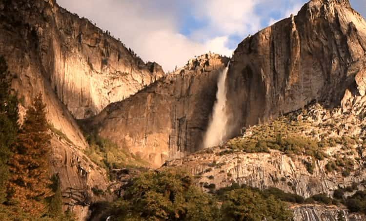 صورة لـ أضف المرح للشاشة مع الخلفيات الديناميكية لنظام Windows 10 | windows-10-dynamic-wallpaper-apps-7-min-DzTechs