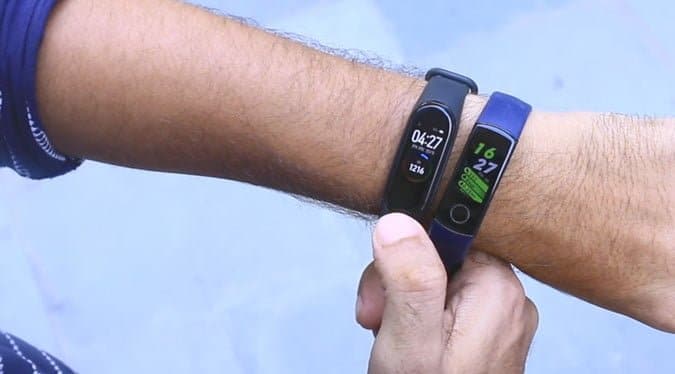 صورة لـ مراجعة Mi Smart Band 4 – أفضل سوار اللياقة البدنية للميزانية المتوسطة؟ | display-brightness-min-DzTechs