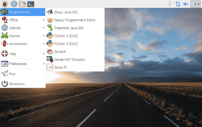 صورة لـ أي نظام تشغيل يجب عليك اختياره لجهاز الكمبيوتر الجديد | muo-linux-pixelx86-slick-min-DzTechs