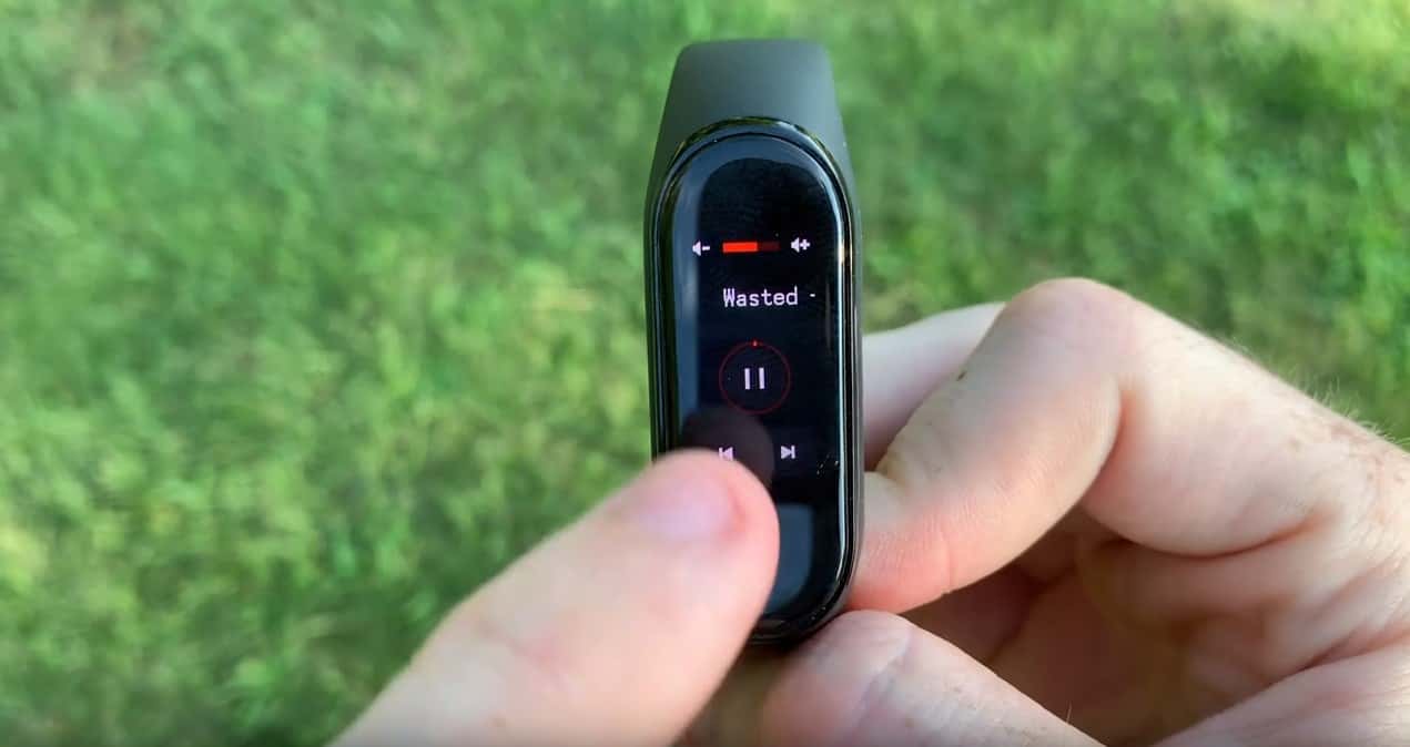 صورة لـ مقارنة بين Samsung Galaxy Fit و Xiaomi Mi Band 4 : أي واحد تشتري؟ | 6_Screenshot_1-min-DzTechs