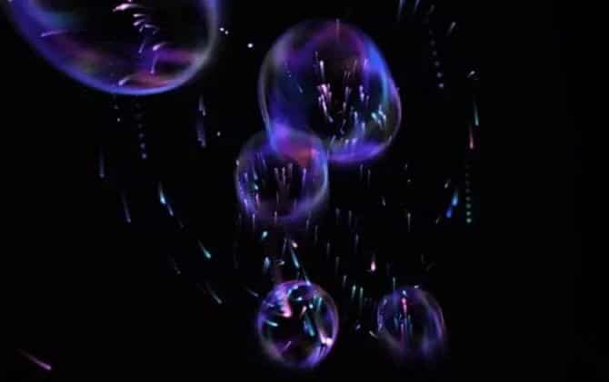 صورة لـ أفضل شاشات التوقف المجانية لجعل شاشتك منتجة عند وضع الخمول | Helios-screensaver-670x421-min-DzTechs