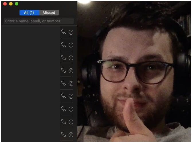 صورة لـ ميزات macOS الأساسية للمستخدمين ذوي الإعاقات السمعية | Facetime-Example-min-DzTechs