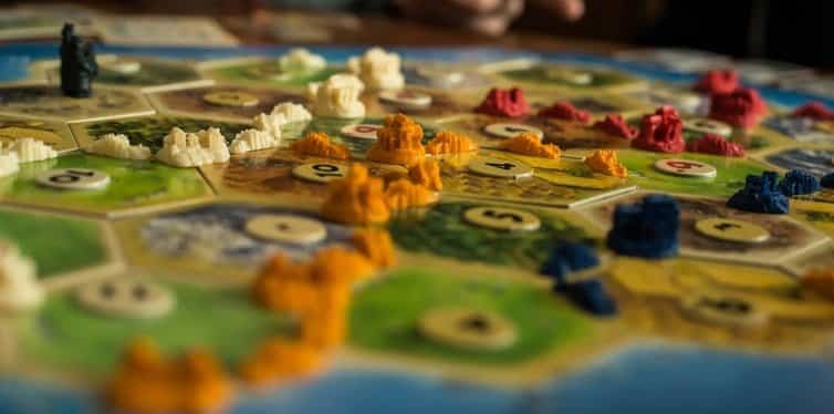 صورة لـ أفضل ألعاب الطاولة المجانية القابلة للطباعة | board-games-1-min-DzTechs