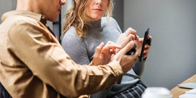 صورة لـ طرق يمكن إستخدامها لاختراق رسائل WhatsApp الخاصة بك | media-file-jacking-670x335-min-DzTechs