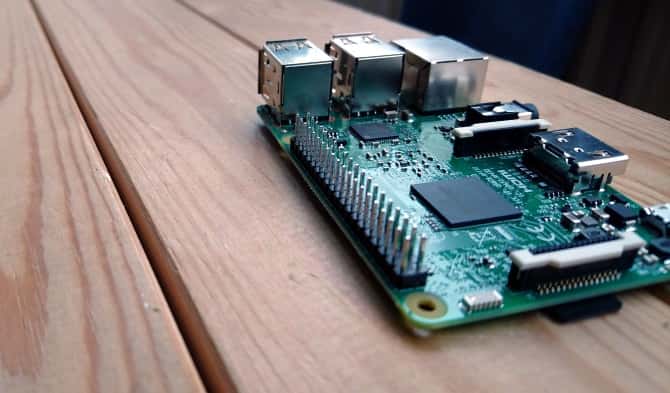 صورة لـ طرق لتعديل خيارات Raspberry Pi من خلال قسم التمهيد | muo-raspberrypi2-min-DzTechs