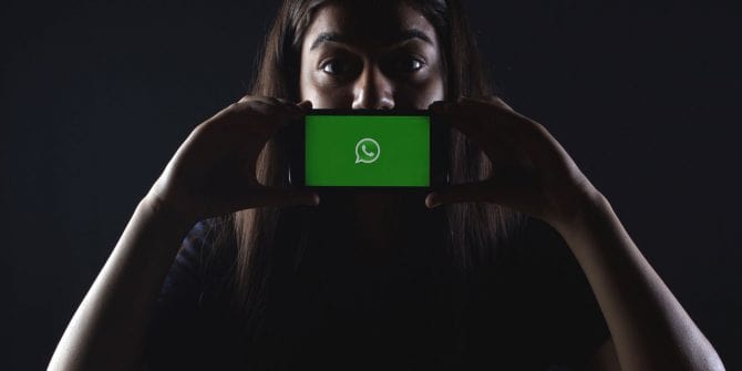 صورة لـ طرق يمكن إستخدامها لاختراق رسائل WhatsApp الخاصة بك | whatsapp-breached-670x335-min-DzTechs