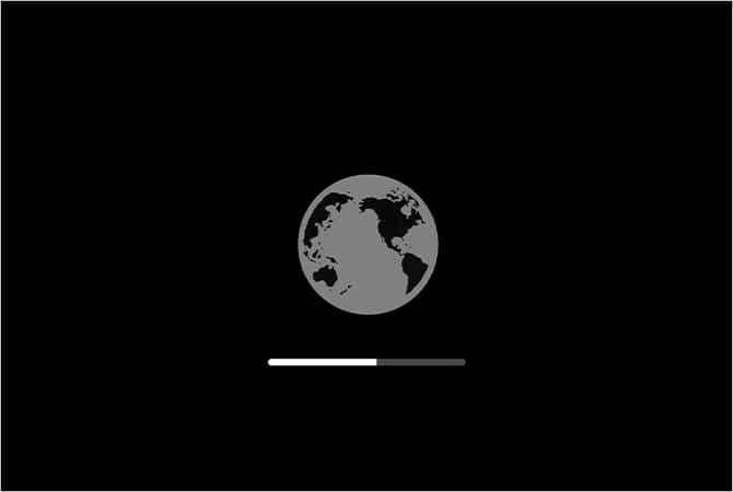 صورة لـ طرق لاستعادة البيانات من النسخ الاحتياطية لـ Time Machine | Spinning_globe_from_macOS_Internet_Recovery-craFyFfs-DzTechs
