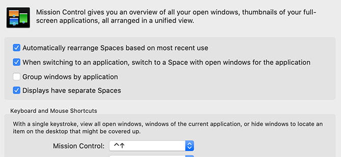 صورة لـ الأدوات الأساسية والنصائح المميزة للعمل مع الشاشات المتعددة على الـ Mac | multiple_mac_monitors_tips_spaces_fix-pbtTaIfs-DzTechs