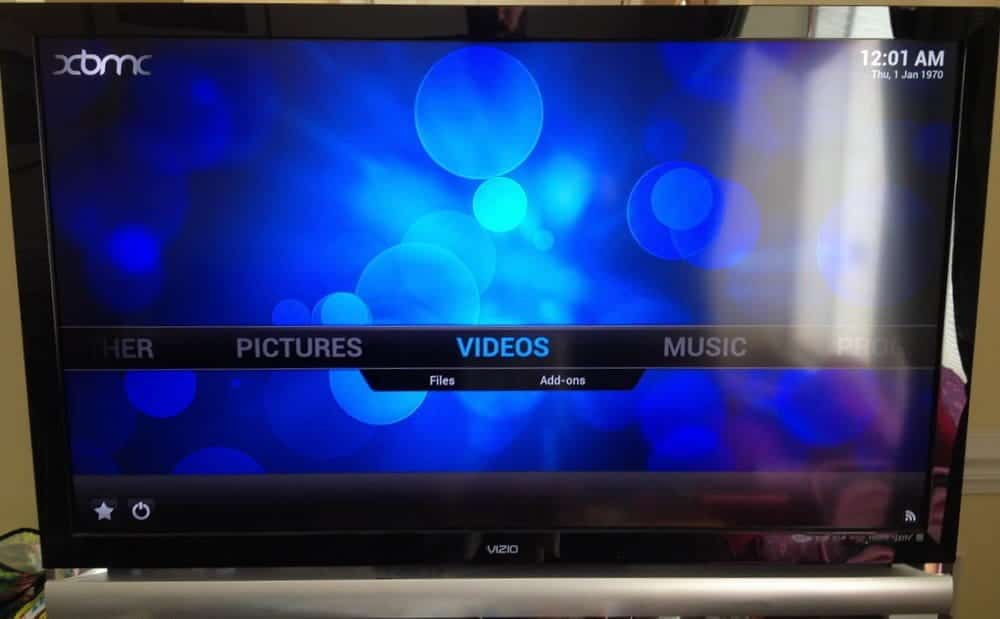 صورة لـ أفضل توزيعات مركز وسائط Linux لإنشاء HTPC الخاص بك | muo_linux_media_center_openelec-JIw5dIfs-DzTechs