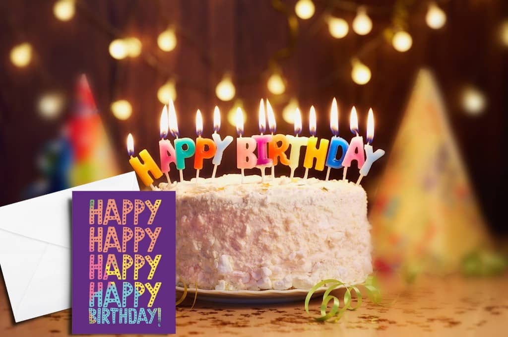 صورة لـ أفضل مواقع الويب لإنشاء وإرسال بطاقات التهنئة بعيد الميلاد مجانًا | shutterstock_418556503-Me8RmIfs-DzTechs