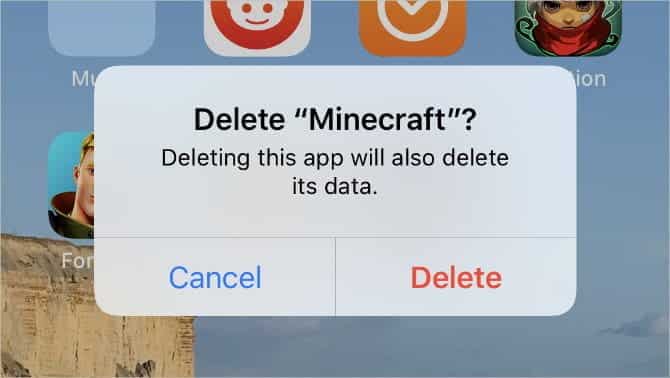 صورة لـ لم تتمكن من تنزيل التطبيقات على الـ iPhone الخاص بك؟ أفضل الحلول لتجربتها | Delete_Minecraft_iPhone_popup_alert-MBSNZIfs-DzTechs